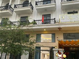 Nhà mới 5 tầng. kdc nam long. đường 12m có vỉa hè. 5pn. hơn 7 tỷ