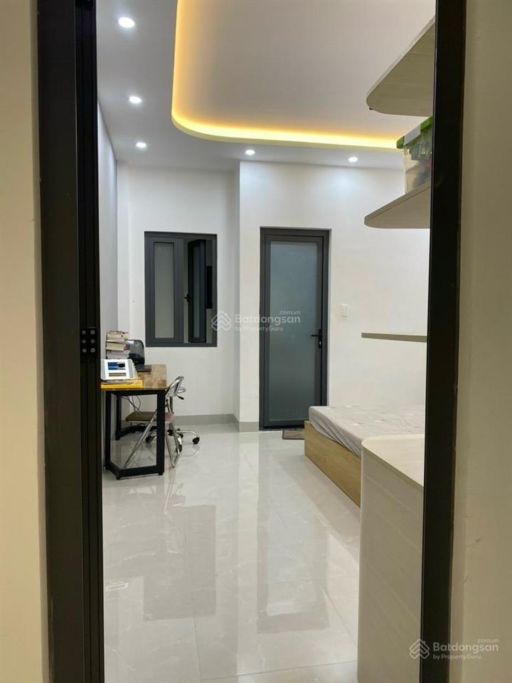 Nhà mới 5 tầng. kdc nam long. đường 12m có vỉa hè. 5pn. hơn 7 tỷ