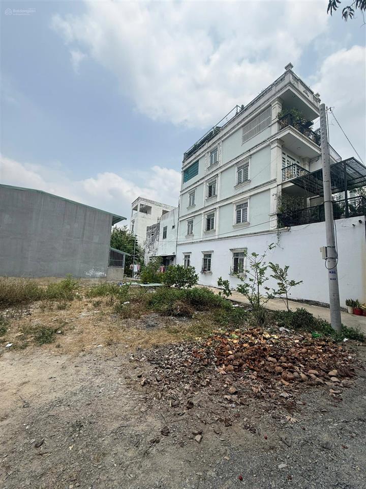 Đất full thổ 160m²  tiềm năng chdv  an phú đông, q12 . 8x20
