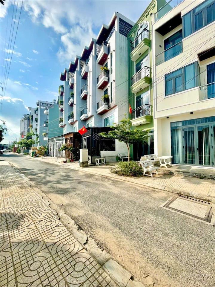 Mặt tiền đường 24m. xây mới 5 tầng 5x15 78m². ngay picity. hơn 4 tỷ. view công viên