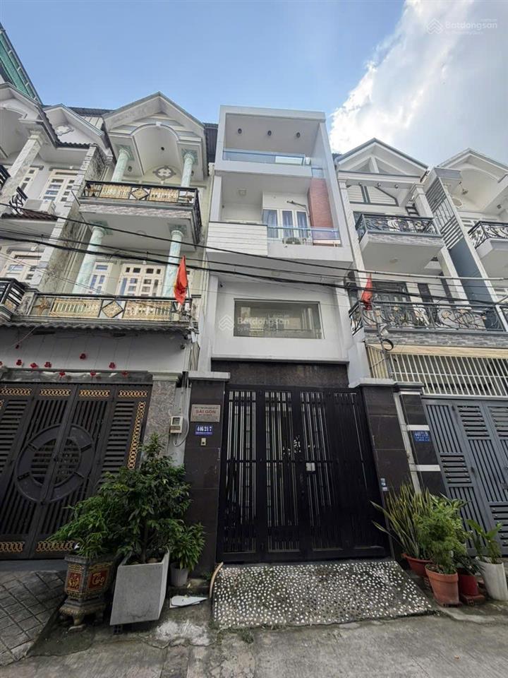 Nhà đẹp 1 trệt 3 lầu  4 phòng ngủ  hẻm xe hơi 8m  giá cực mềm chỉ 4,7 tỷ
