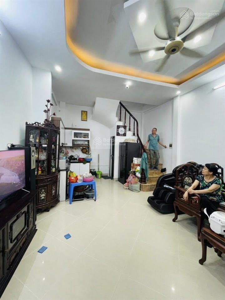 Bán nhà mặt phố hà đông, mặt tiền rộng, kinh doanh, nhà 3 mặt thoáng trung tâm