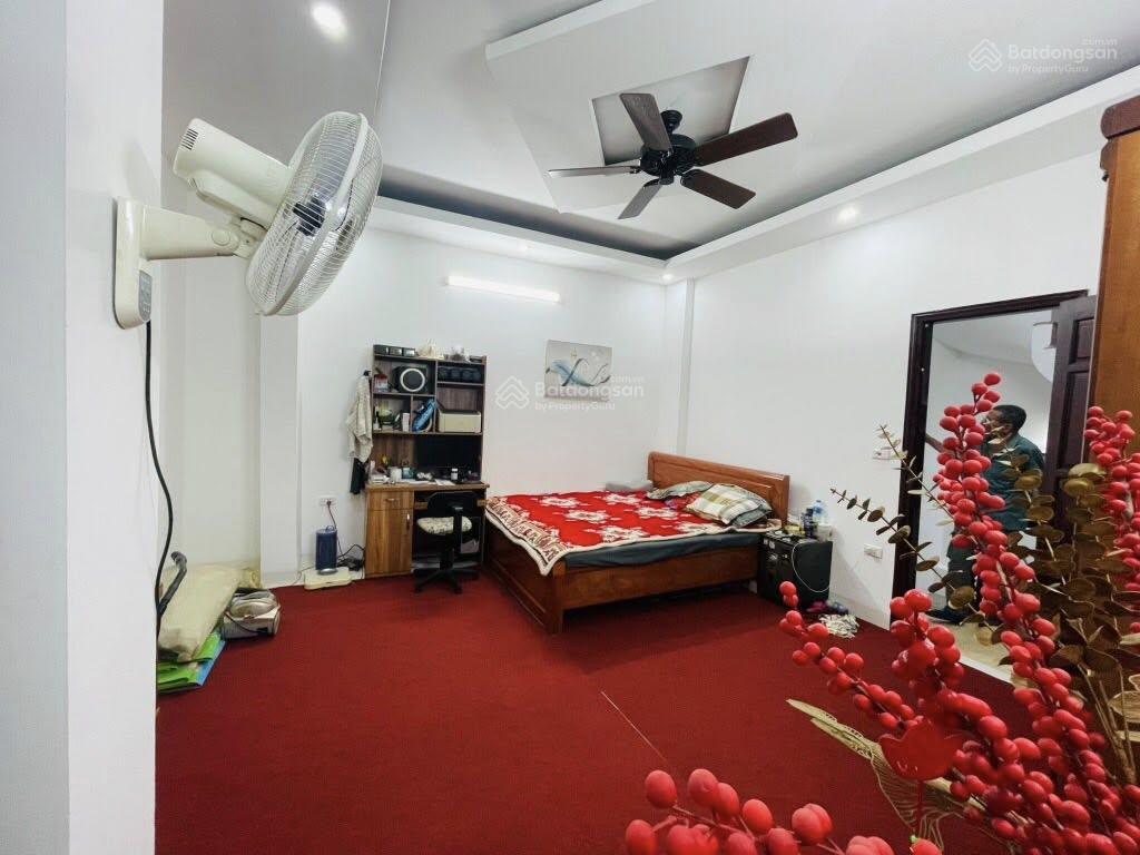 Bán nhà mặt phố hà đông, mặt tiền rộng, kinh doanh, nhà 3 mặt thoáng trung tâm