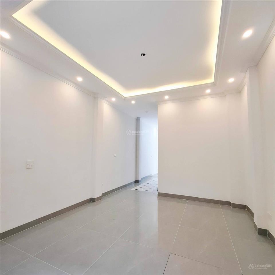 Bán nhà thịnh liệt hoàng mai 65m, 6 tầng thang máy, gara oto, giá 18,7 tỷ thương lượng