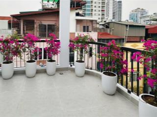 Đội cấnđốc ngữ  lô góc thang máy ô tô tránh nhau kinh doanh  garo ô tô