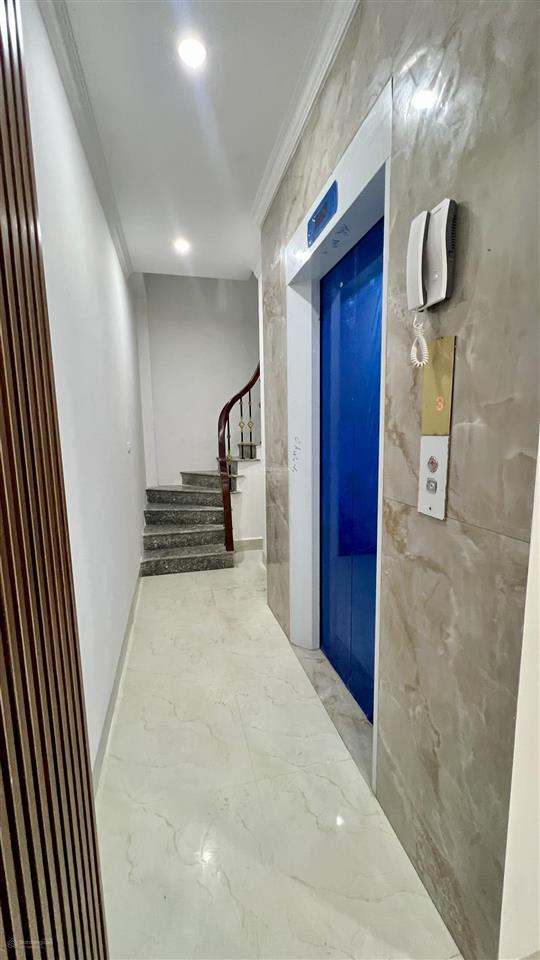 Nhà đường mới giang văn minh  thông sang 166 kim mã  6 tầng thang máy  hơn 10 tỷ