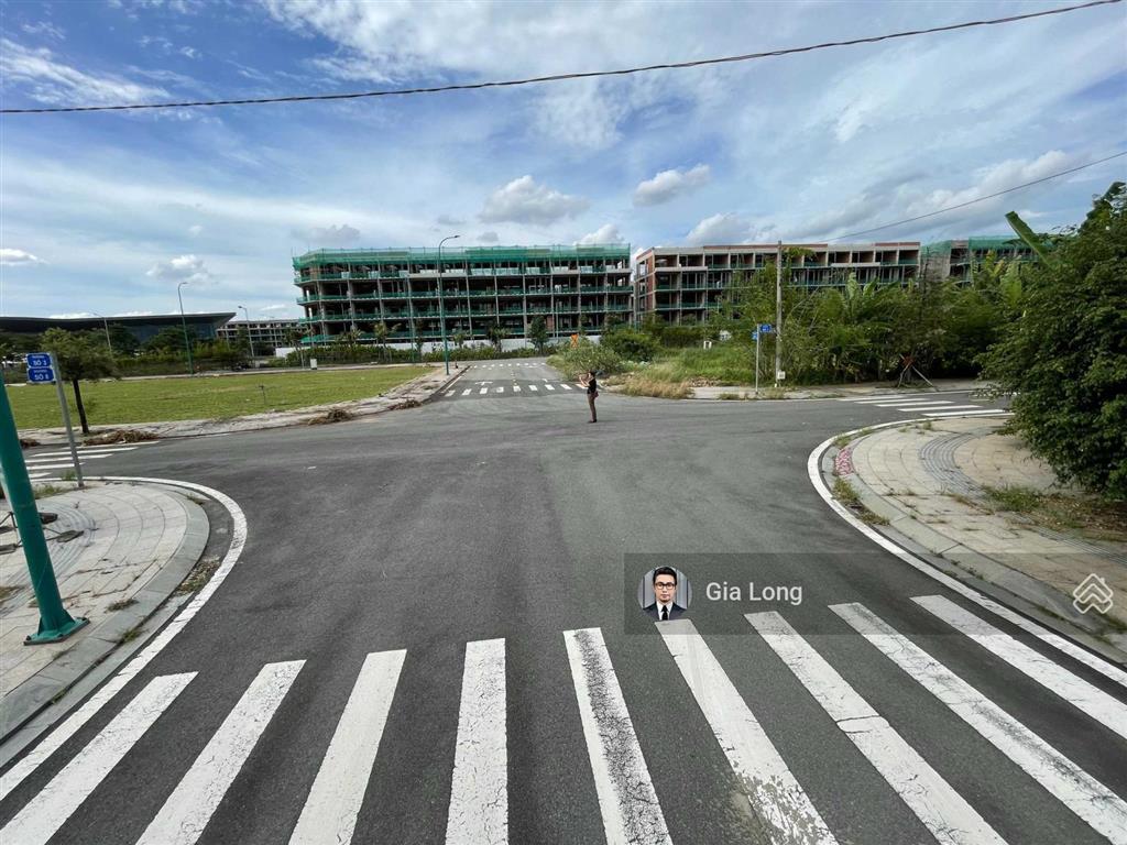 Hàng ngộp đường 16m chùa đông hưng  ngay the global city, giá 21,5 tỷ  100m2 sổ hồng riêng