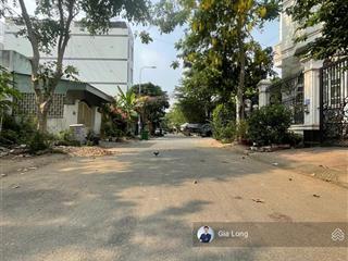 Chính chủ gửi bán nền đường 16m kdc kiến á, liên phường, q9, giá 11 tỷ