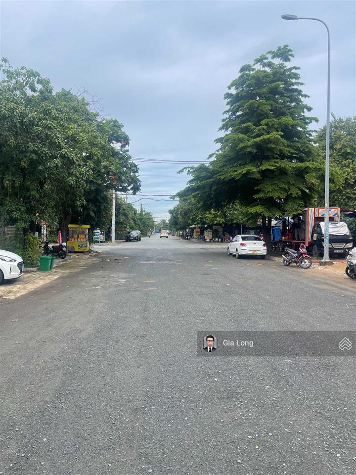 Chính chủ bán nền đất đường 25m giá 13 tỷ kdc nam long, sổ riêng cá nhân129m2 ngang 6