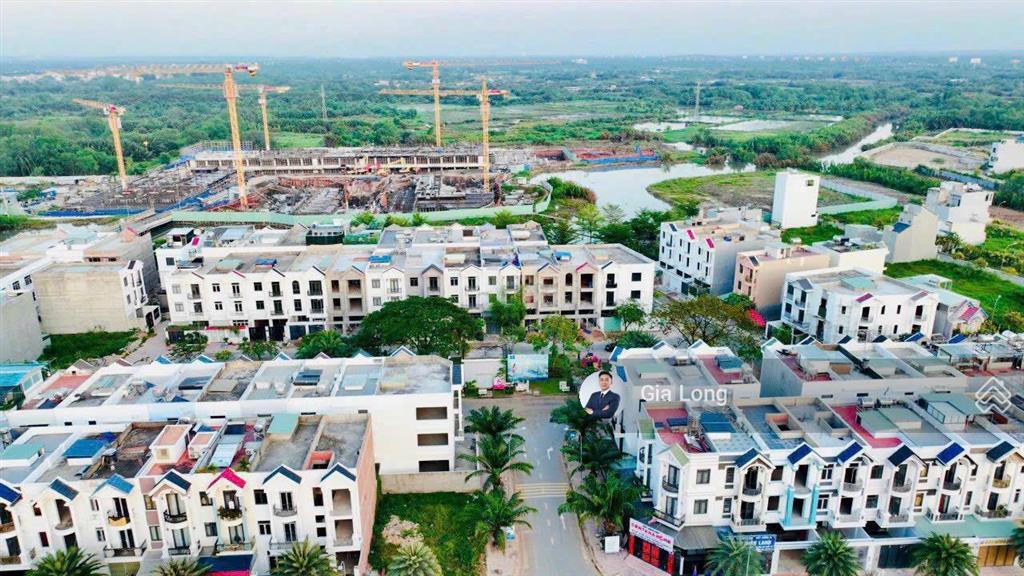 Chính chủ gửi bán nhà 3 lầu140m2 dự án centana điền phúc thành đối diện công viên giá 12.8 tỷ