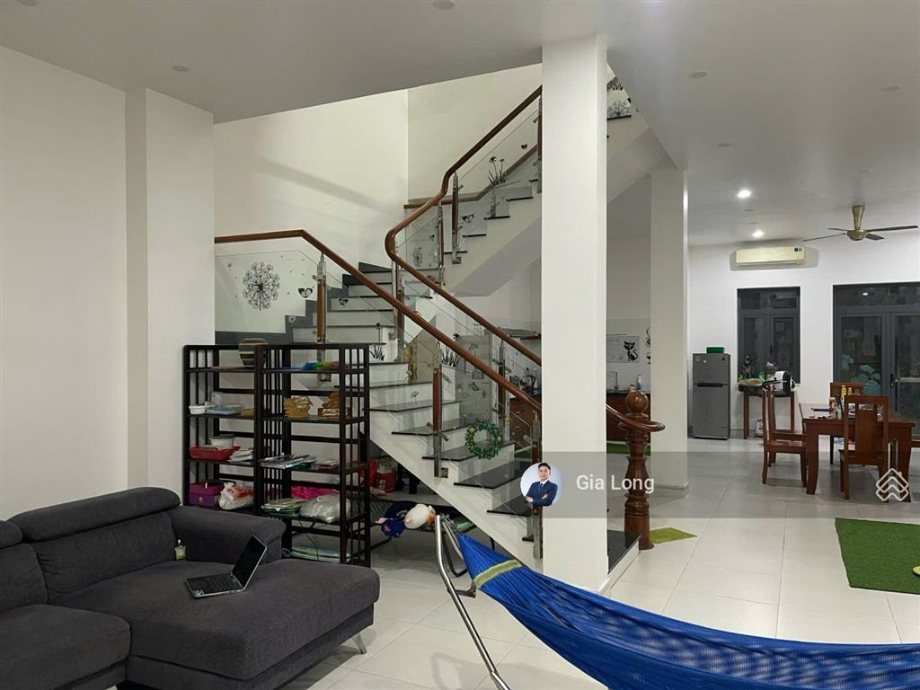 Chính chủ gửi bán nhà 3 lầu140m2 dự án centana điền phúc thành đối diện công viên giá 12.8 tỷ