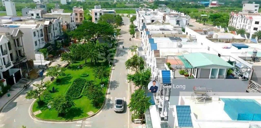 Chính chủ gửi bán nhà 3 lầu140m2 dự án centana điền phúc thành đối diện công viên giá 12.8 tỷ