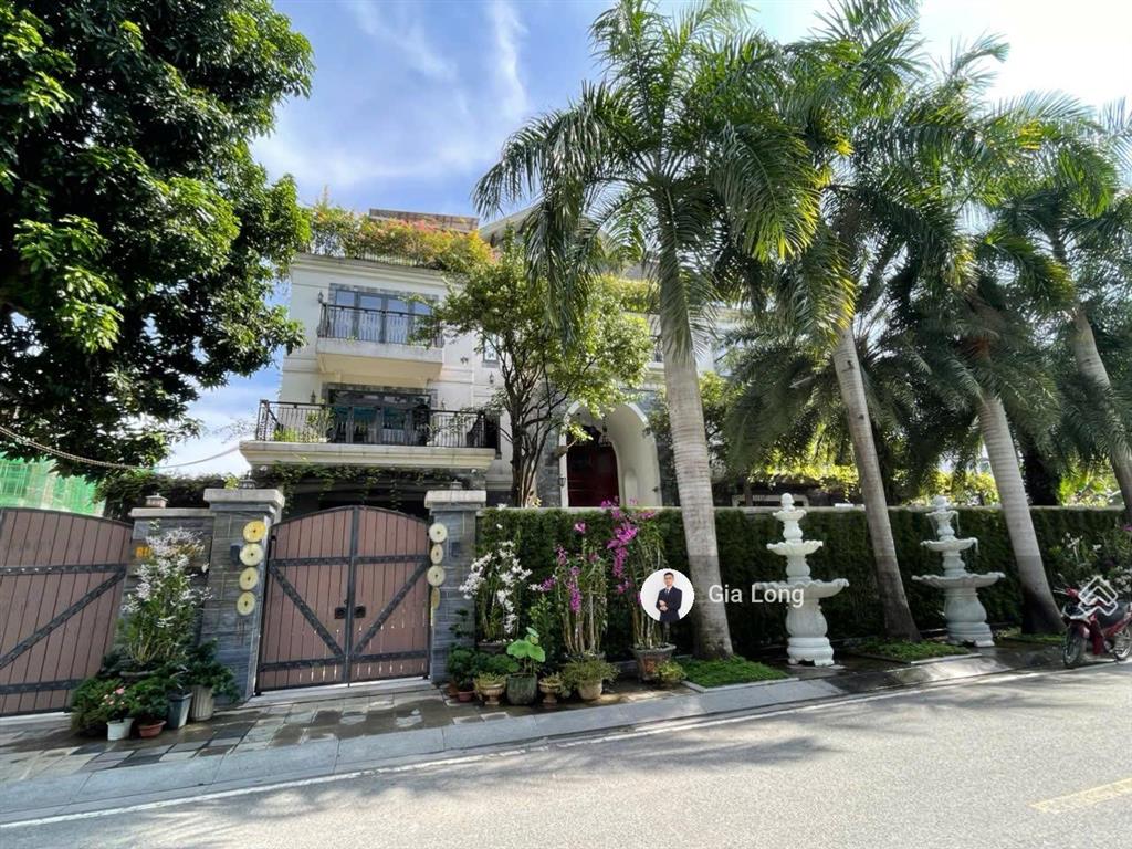 Chính chủ gửi bán căn nhà phố 1 hầm 1 trệt 3 lầu saigon mystery giá 39.5 tỷ hướng đông nam