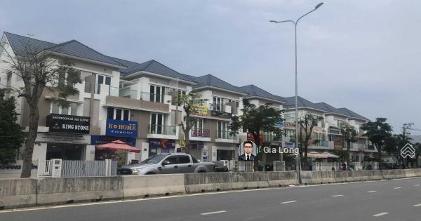 Cần bán nhà 3 lầu mặt tiền đường liên phường q9, diện tích 100m2 giá 23.5 tỷ, sổ hồng riêng