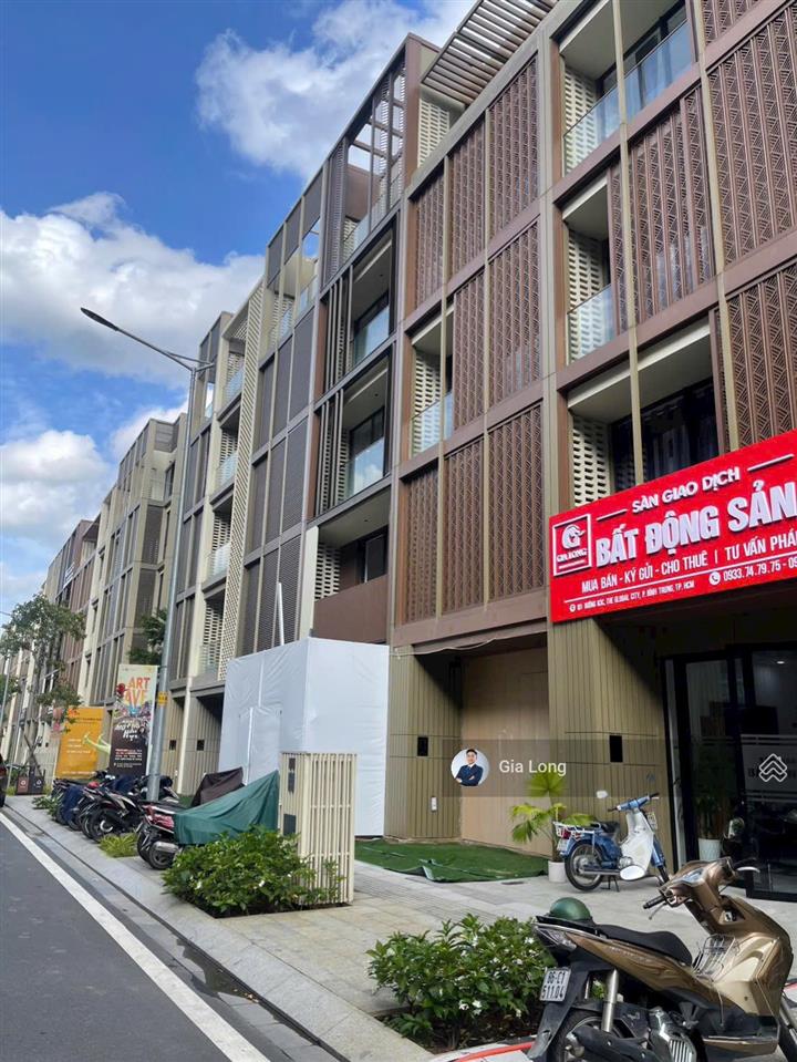 Cho thuê nhà nguyên căn the global, gần ngay wiyo complex, giá 55 triệu/tháng nguyên căn