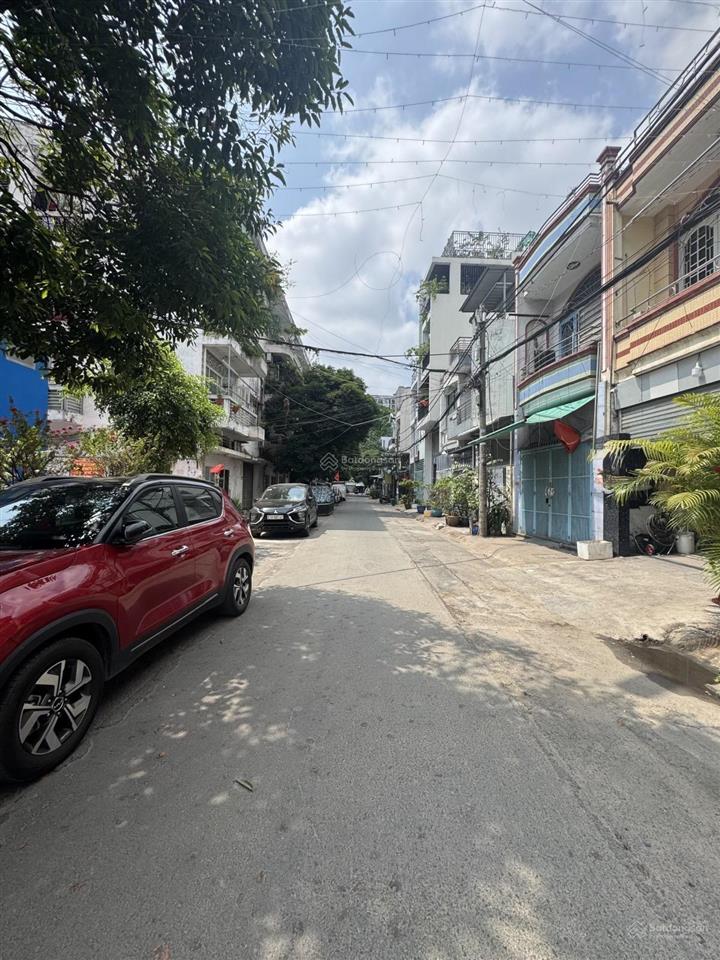 Nguyễn sơn  hẻm xe hơi 6m thông  nhà4 tấm thiết kế lệch tầng cực đẹp  sổ vuông công nhận đủ