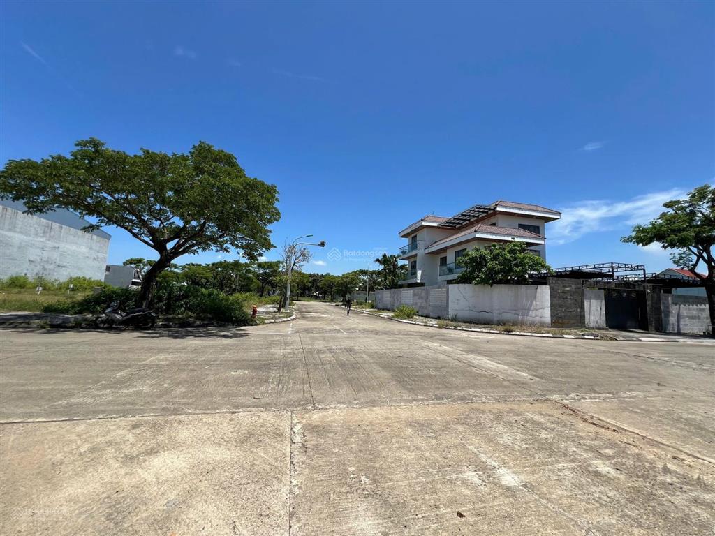 Siêu đẹp lô góc 2 mặt tiền lakeside bàu tràm  view công viên, chung cư hướng trọn gió biển