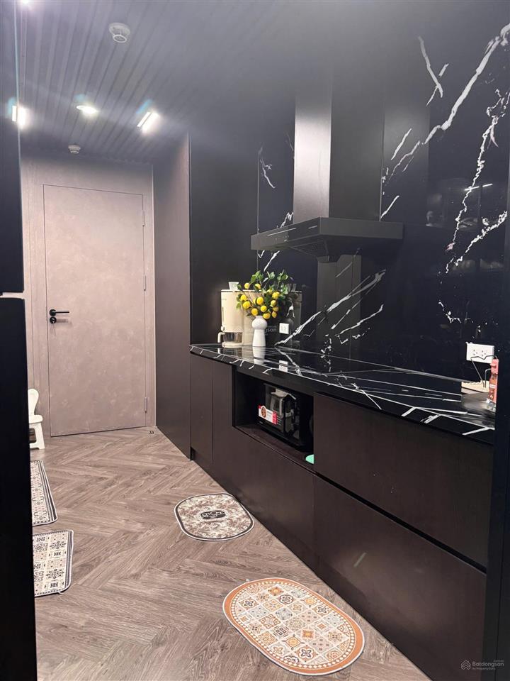 Giá thật căn 3 ngủ golden park tower, phạm văn bạch, giá 12,5tỷ, dt 105m2, view cv cầu giấy