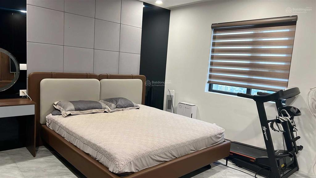 Chính chủ bán ch paragon cầu giấy 3n 2wc 108m2 giá 8,9 tỷ. sẵn sổ full nội thất