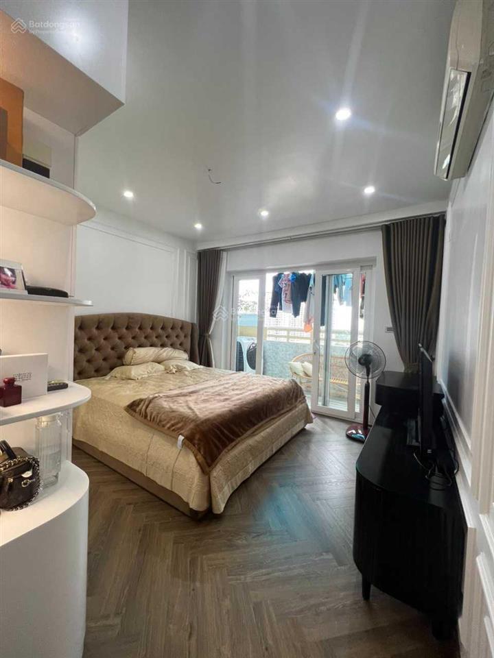 Chính chủ bán căn hộ 2 ngủ the park home, cầu giấy, dt 82m2, giá 8 tỷ, sẵn sổ, full nội thất