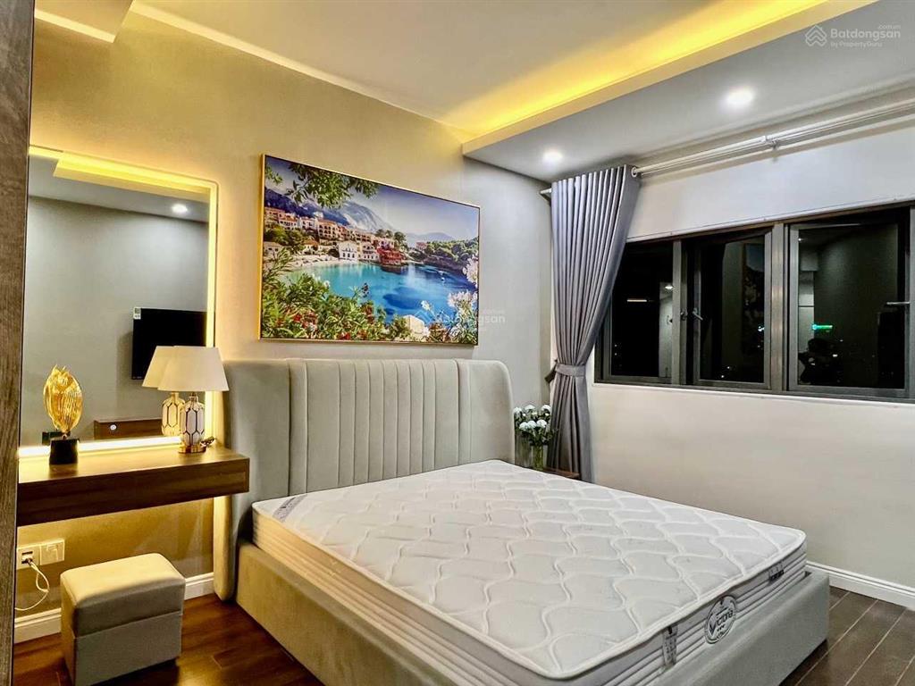 Cần bán gấp căn hộ 2pn a10 nam trung yên, cầu giấy. dt 65m2, 6,8 tỷ, sẵn sổ, full nội thất