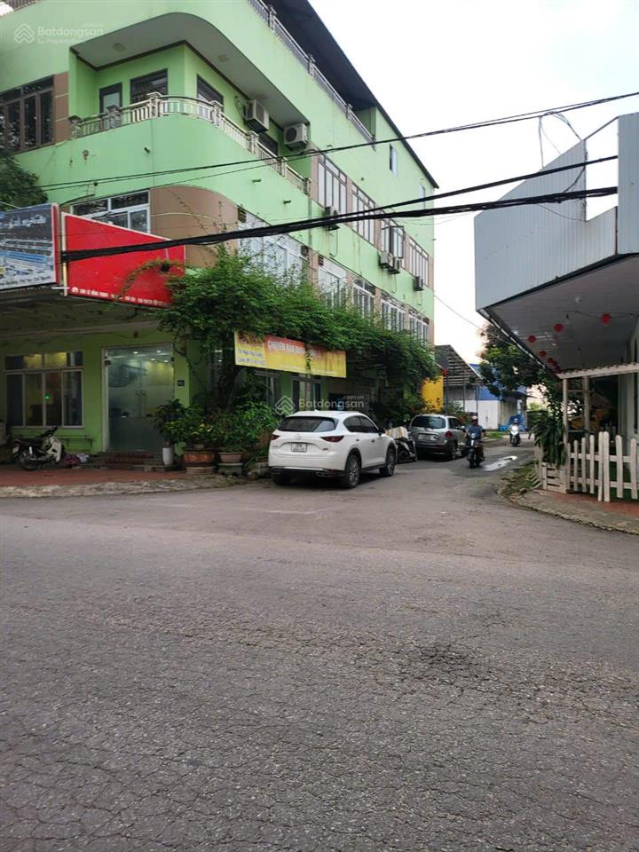 Nhà 4 tầng lô góc tt phổ yên, dòng tiền đều đặn hàng tháng, cơ hội hiếm có, không mua là mất
