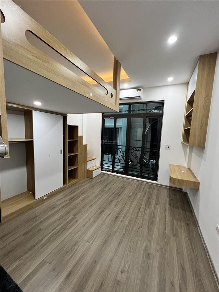 Chính chủ bán chdv 50m² trung tâm quận đống đa, 7 tầng thang máy, pccc đầy đủ 11 phòng khép kín