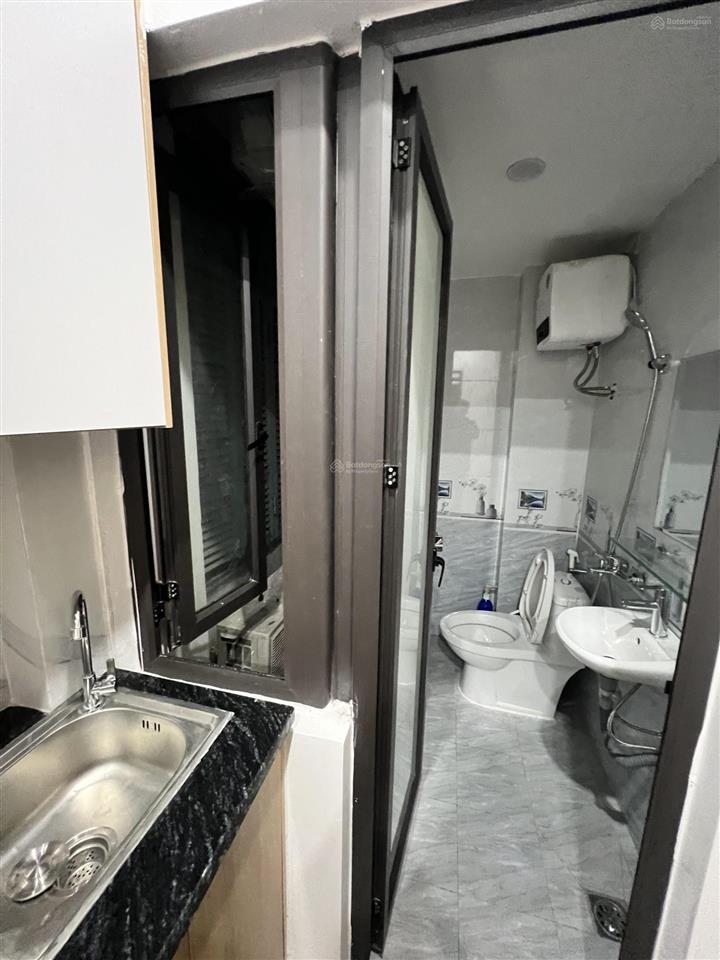 Chính chủ bán chdv 50m² trung tâm quận đống đa, 7 tầng thang máy, pccc đầy đủ 11 phòng khép kín