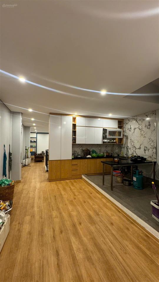 Bán nhà tam trinh 100m2, mt 6.7m, ô tô đỗ cửa, sát đường 40m  16.5 tỷ