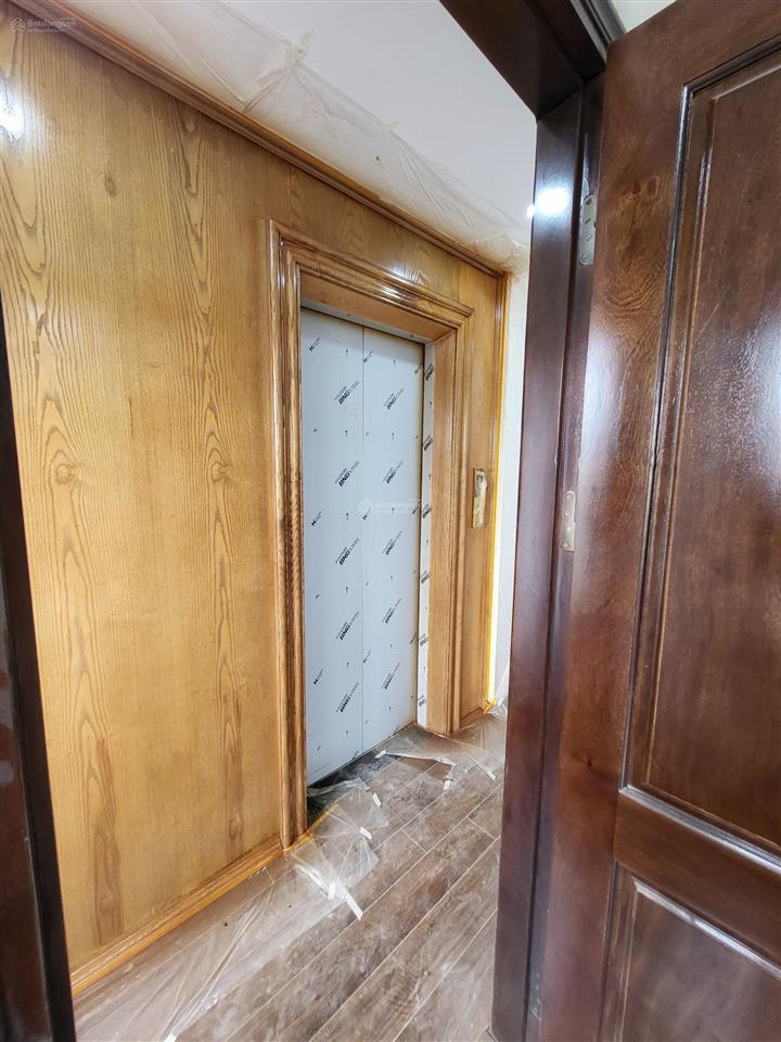 Bán nhà khuyến lương, 45m2x6t thang máy  sát gamuda  ô tô đỗ cửa  nội thất xịn, 9.5 tỷ