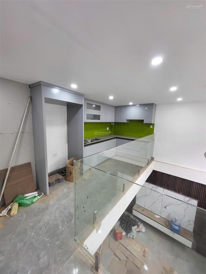 Bán nhà khuyến lương, 45m2x6t thang máy  sát gamuda  ô tô đỗ cửa  nội thất xịn, 9.5 tỷ