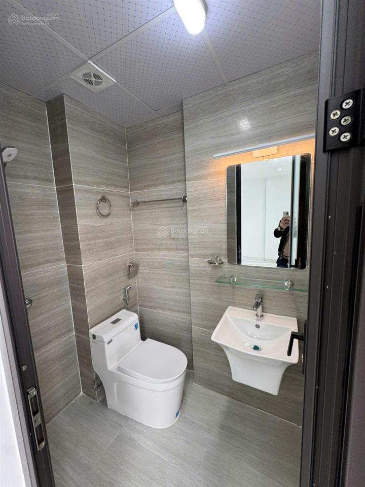 Bán tòa nhà dòng tiền phố yên duyên 55m2x7t thang máy  mt 5m  pccc chuẩn  dòng tiền 60tr/th