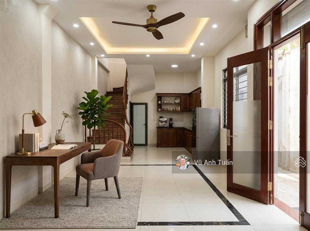 Bán nhà kim đồng  giáp bát 42m2, 5t, lô góc 2 thoáng, mt 6m, chỉ 8.95 tỷ