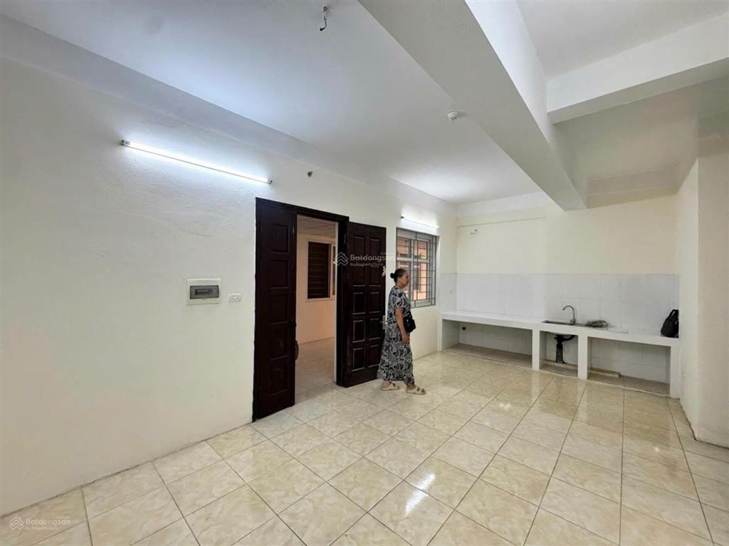 Bán căn hộ 67m2 toà ct2 tân mai, 2pn view trọn hồ đền lừ, có hầm xe, 4.15 tỷ