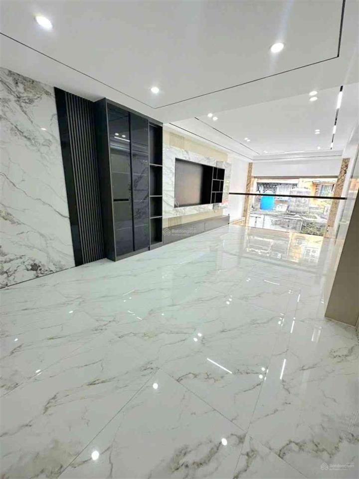 Bán nhà tân mai, hoàng mai 50m2, 7 tầng thang máy, gara ô tô, giá 15,7 tỷ