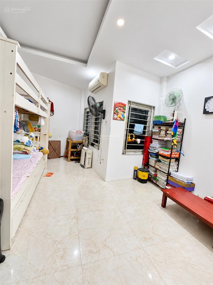 Bán nhà trần khát chân, hai bà trưng 33m2, 5 tầng, 5.8 tỷ