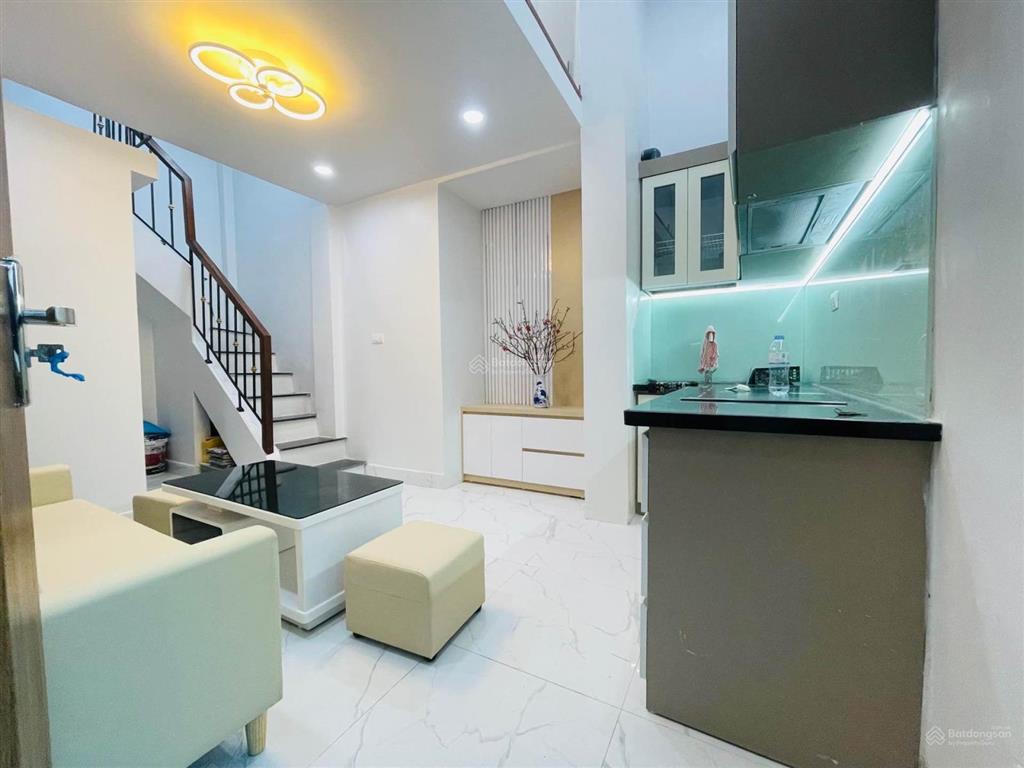 Bán nhà ngõ tiến bộ khâm thiên, 24m2, 5 tầng mới đẹp, full nội thất, 4.65 tỷ