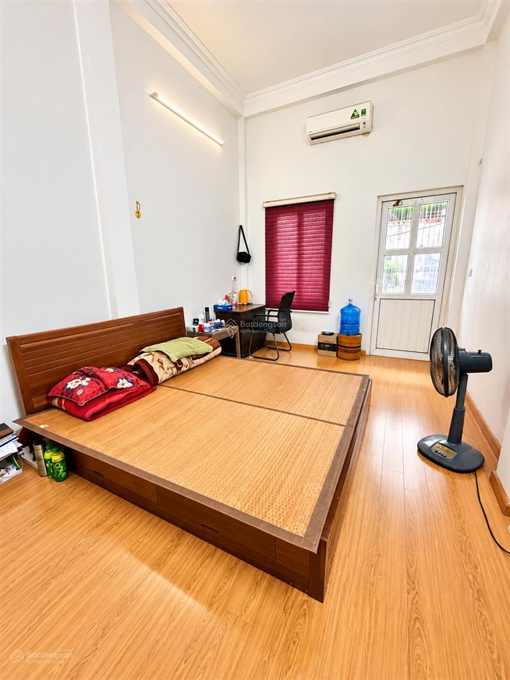 Bán nhà thái hà, đống đa, 40m2, 4 tầng có lửng, ngõ ô tô, 9.05 tỷ