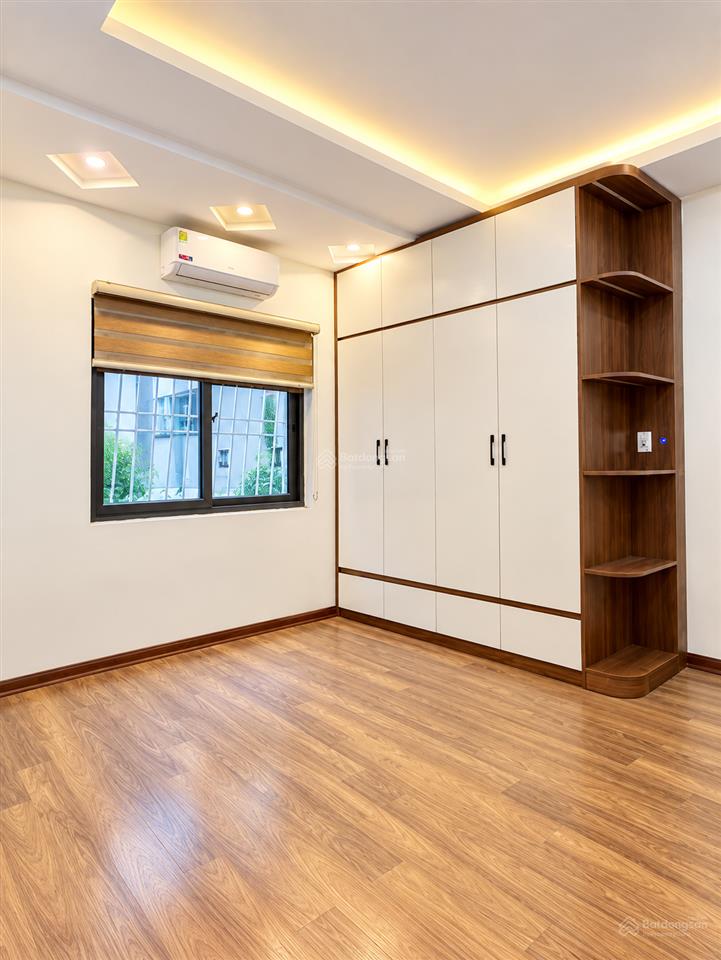 Bán nhà nguyễn đức cảnh, hoàng mai 32m2, 5 tầng, mt 5m, gần hồ đền lừ, giá 6.35 tỷ