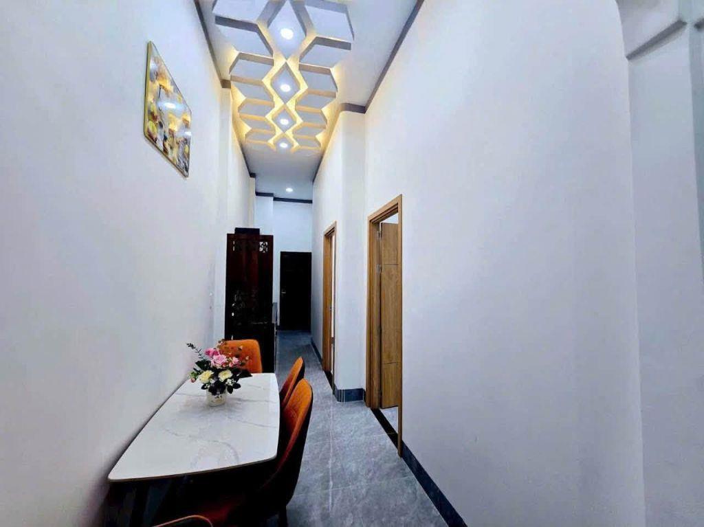 (81)Bán nhà 2 mặt tiền mới xây phường Phú Tân,Vĩnh Long giá 1,35 tỷ