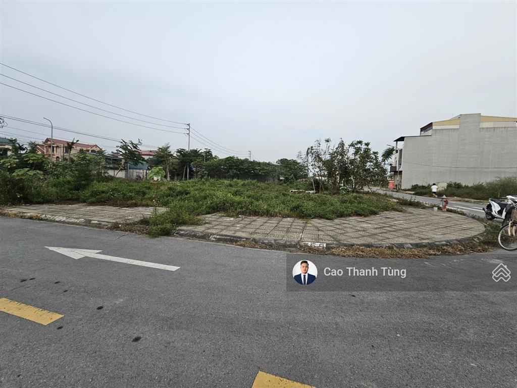 Hàng hiếm tại đấu giá khánh tân, quốc oai, cách chùa thầy 500m, mặt đường kinh doanh chính, giá tốt