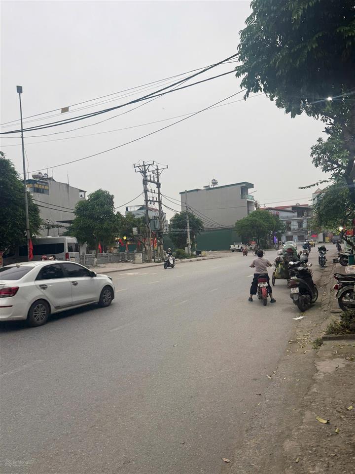 Bán nhà cấp 4 tặng lô đất vuông vắn đẹp đẽ tại phố công hà, vị trí kinh doanh bậc nhất bn gia lâm