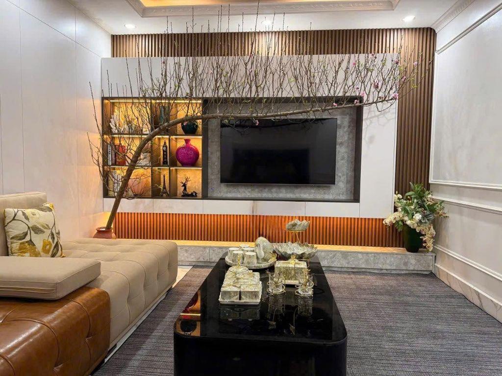 Cho thuê nhà Hoàng Đạo Thành, Thanh Xuân 45M x 6T ĐẸP, Ô TÔ, THANG MÁY giá 30 triệu 