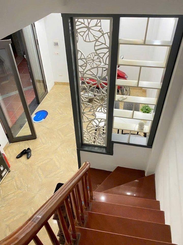 Cho thuê nhà ngõ 322 Mỹ Đình, Nam Từ Liêm 30M x 5T (4 ngủ) NHÀ ĐẸP, Ở NGAY giá 13 triệu 