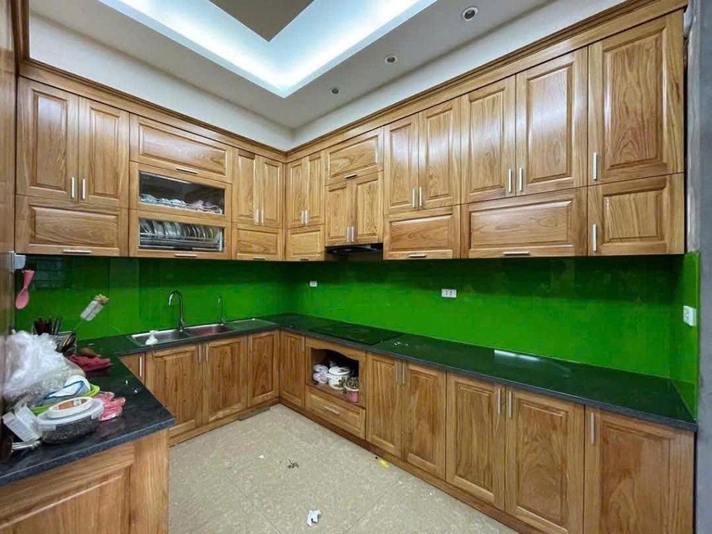 Cho thuê nhà Ô TÔ, THANG MÁY ngõ 107 Trần Duy Hưng, Cầu Giấy 65M x 5T giá 40 triệu 