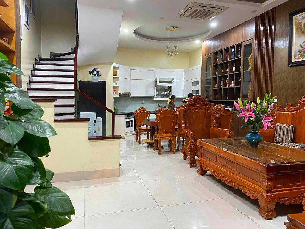 Cho thuê nhà liền kề Xuân Phương, Nam Từ Liêm 90M x 4T giá 21tr FULL ĐỒ, OTO DỪNG ĐỖ