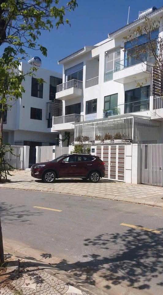 Cho thuê nhà liền kề Xuân Phương, Nam Từ Liêm 90M x 4T giá 21tr FULL ĐỒ, OTO DỪNG ĐỖ