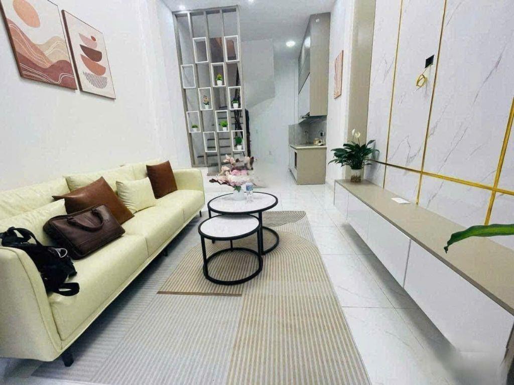 Cho thuê nhà Dốc Thọ Lão, Hai Bà Trưng 30M x 4T MỚI ĐẸP FULL ĐỒ, Ô TÔ giá 15tr