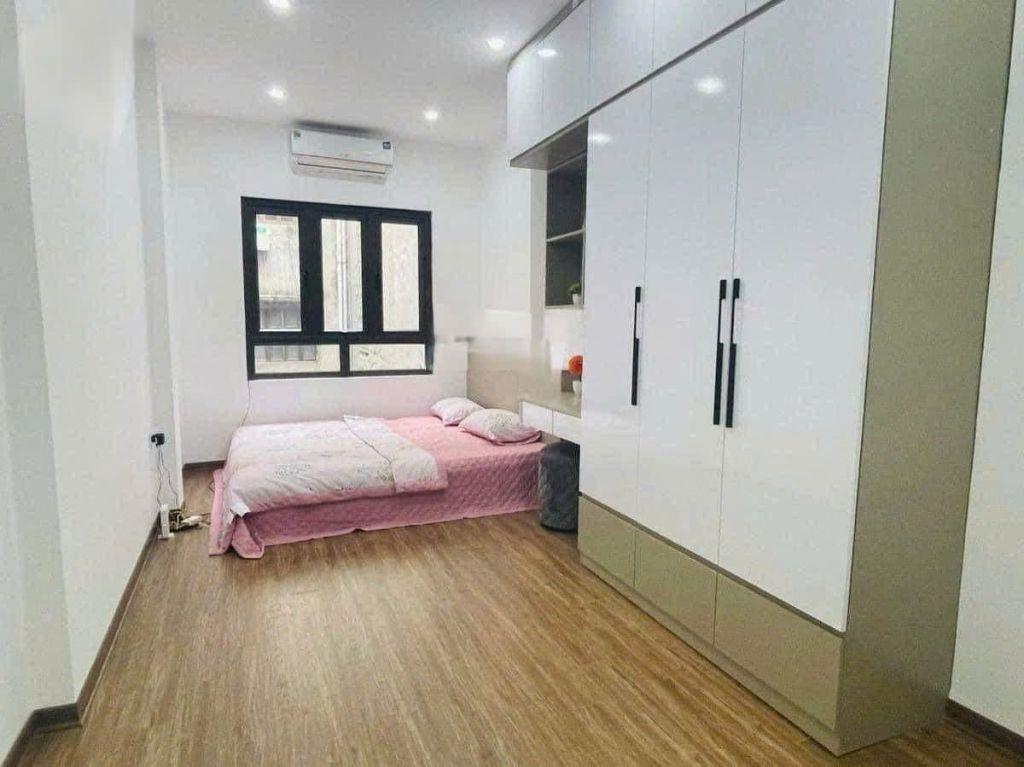 Cho thuê nhà Dốc Thọ Lão, Hai Bà Trưng 30M x 4T MỚI ĐẸP FULL ĐỒ, Ô TÔ giá 15tr