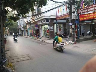 Cho thuê nhà MP Nguyên Văn Trỗi - Thanh Xuân 40M X 3T giá 15 triệu KD TỐT